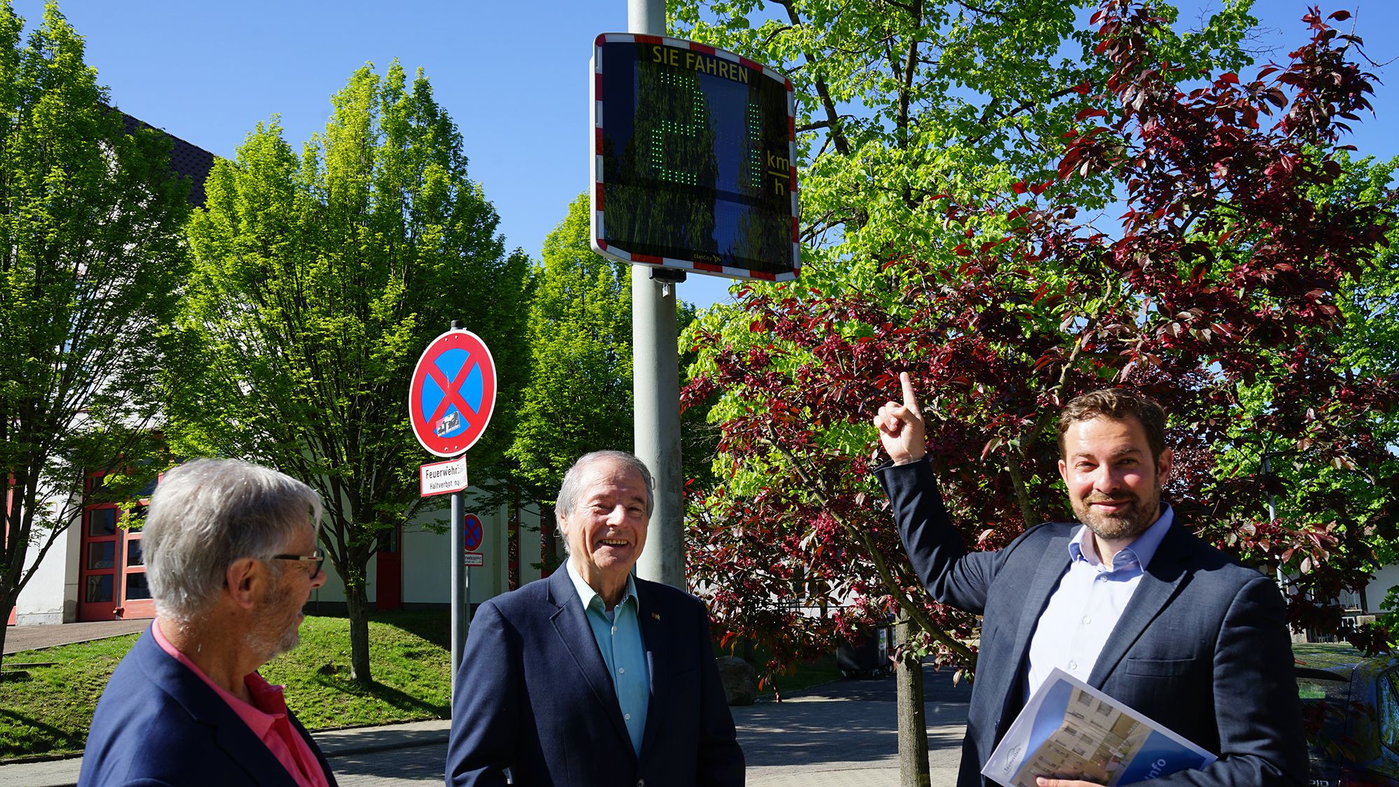 Übergabe des neuen Dialogdisplay in Wehen